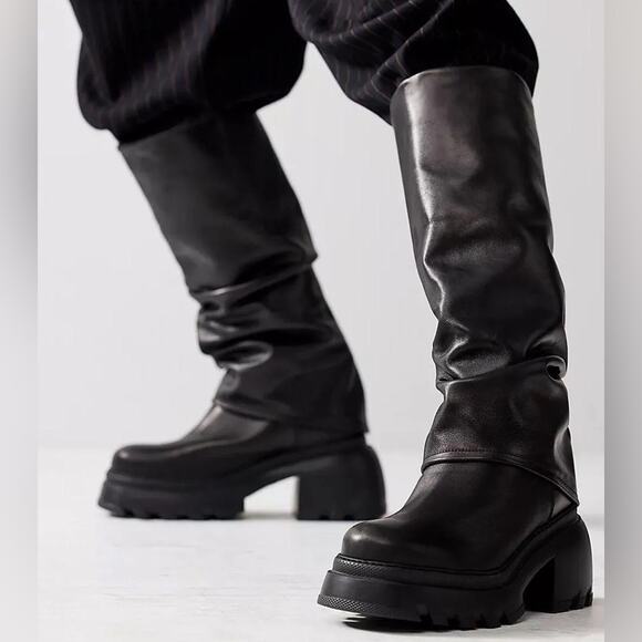 Free People Lana Lug Sole Foldover Boots NEW Black Size 10 - Picture 9 of 10